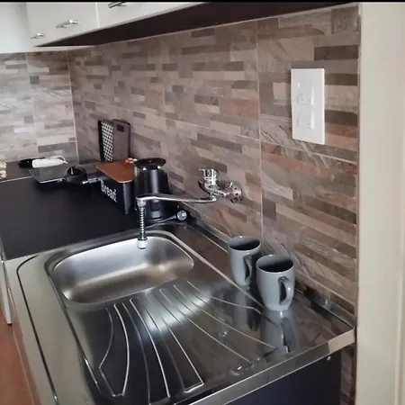 053 Apartment *